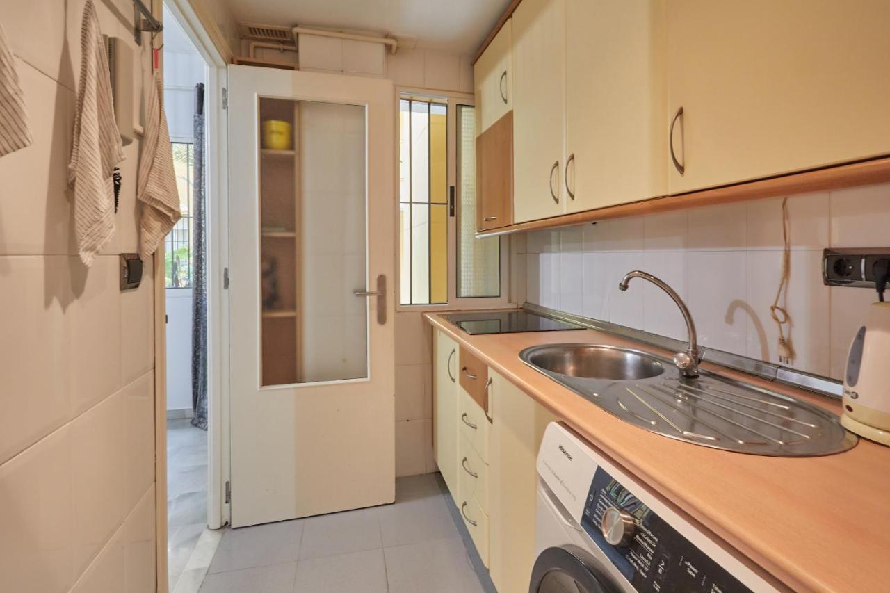 Two Bedrooms Leonor Davalos Sevilla Bagian luar foto