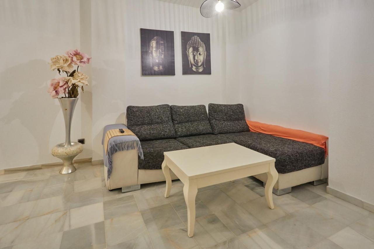 Two Bedrooms Leonor Davalos Sevilla Bagian luar foto